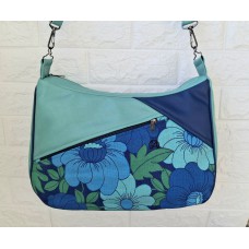 Кросбоди Чанта "Цветя - аквамарин"